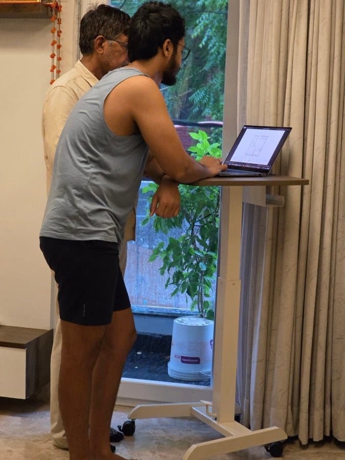 Frido — Portable Standing Desk