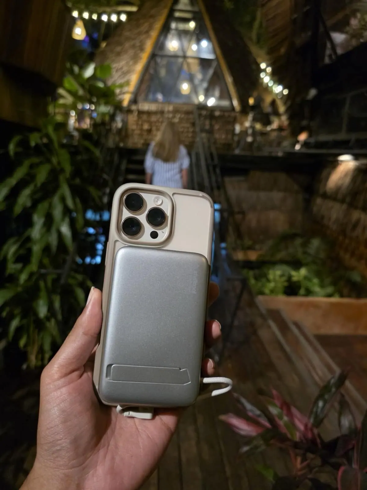Stuffcool — Night travel